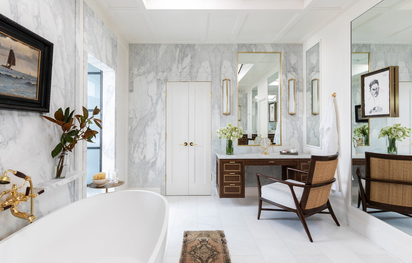 white marbled wall bathroom