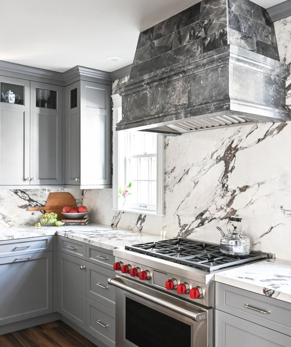 Harmonious Kitchen Spaces: A Guide to Mixing and Matching Stones