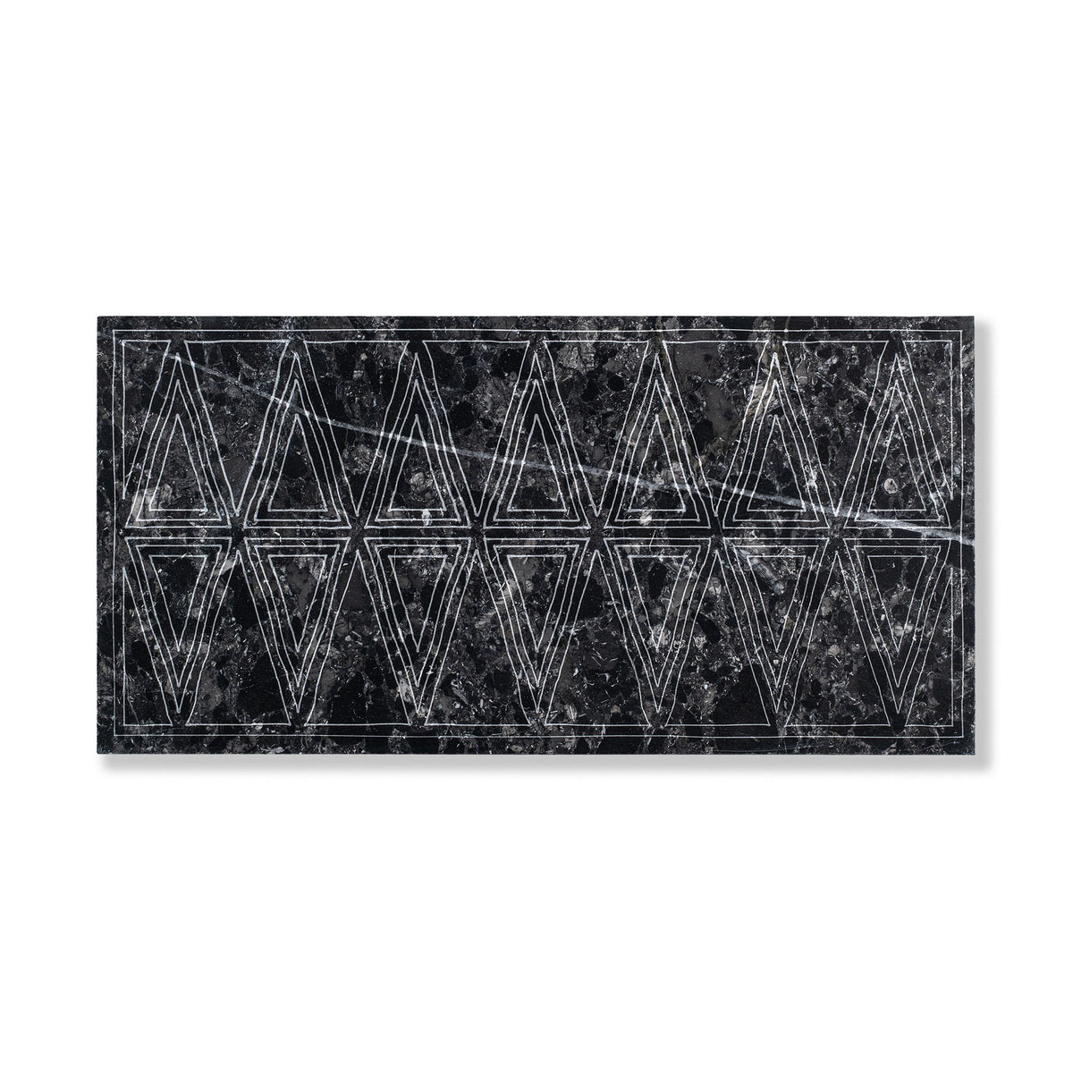 Mudcloth shown in Obsidian Marble