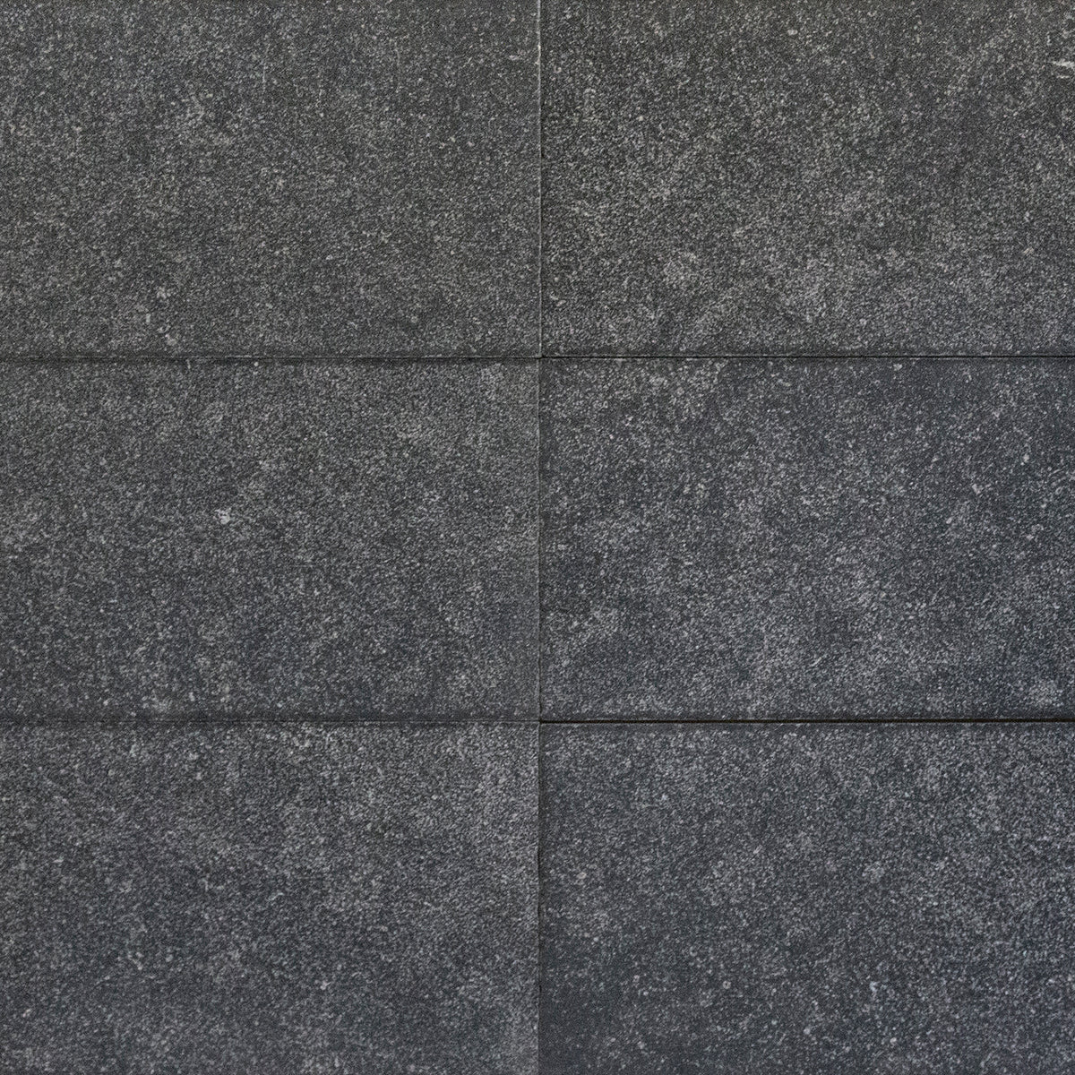 Pierre Noir Limestone Main Product Slider View